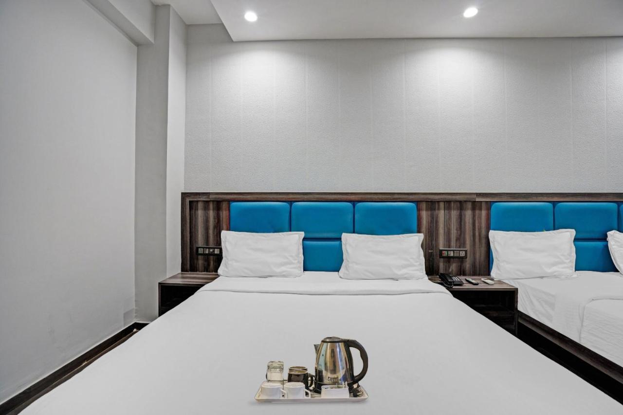 Super Oyo Townhouse 639 Hotel Citadel 2 Surat Exterior foto